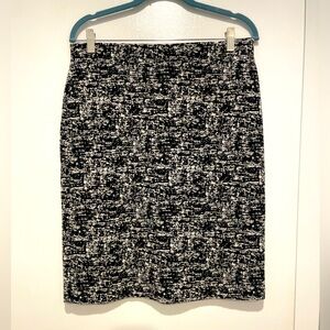 Black & White stretch pencil skirt
